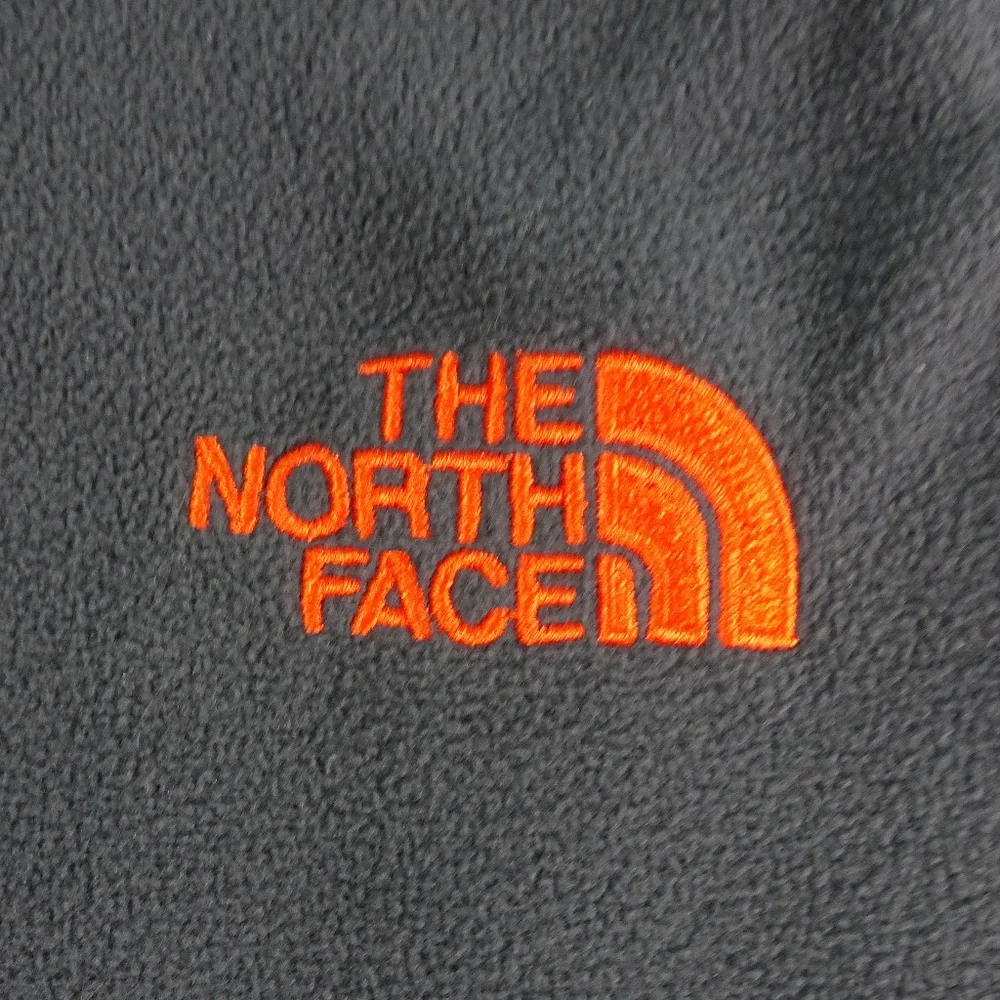 The North Face Quarter Zip L/S Pullover Size Large